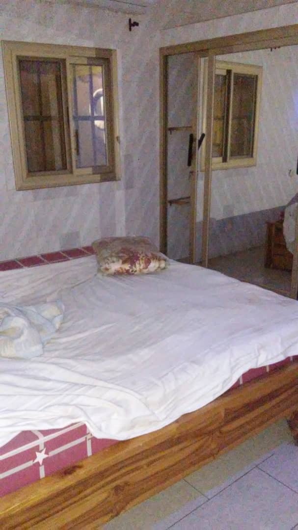 N° 4890 :
                            Appartement meublé à louer , Agoe, Lome, Togo : 150 000 XOF/mois