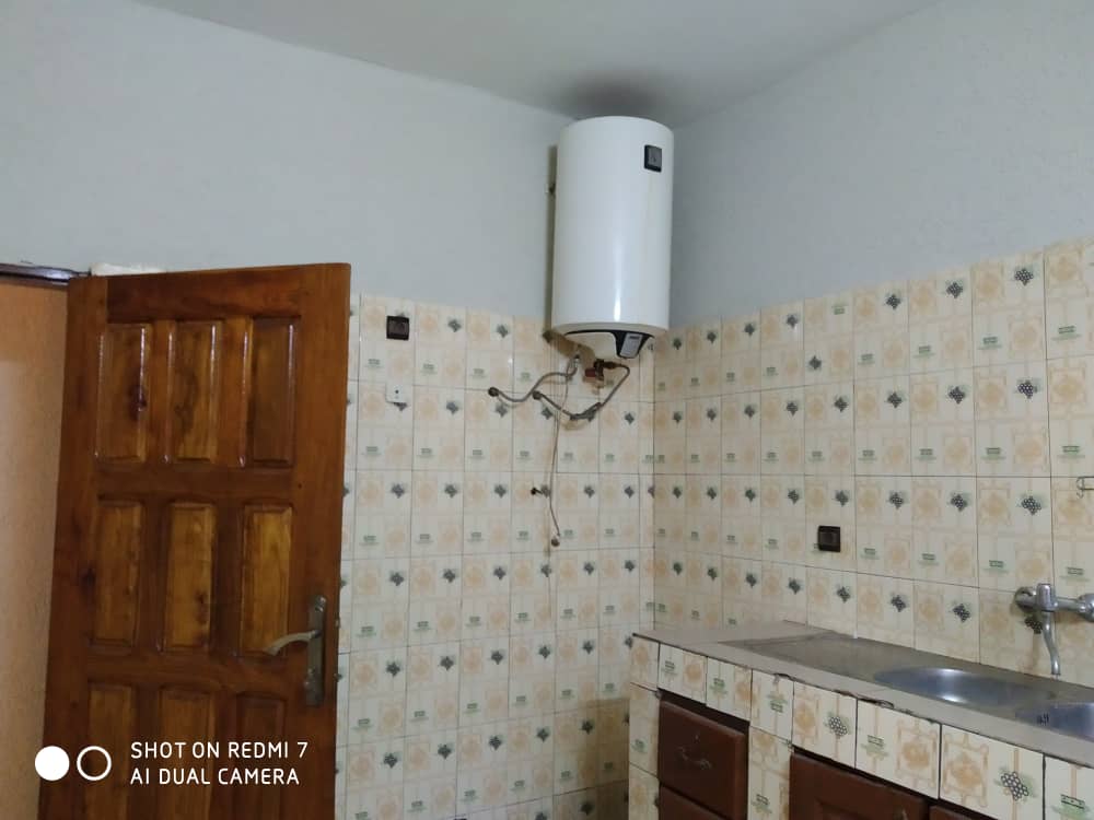 N° 4892 :
                            Villa à louer , Agoe, Lome, Togo : 150 000 XOF/mois