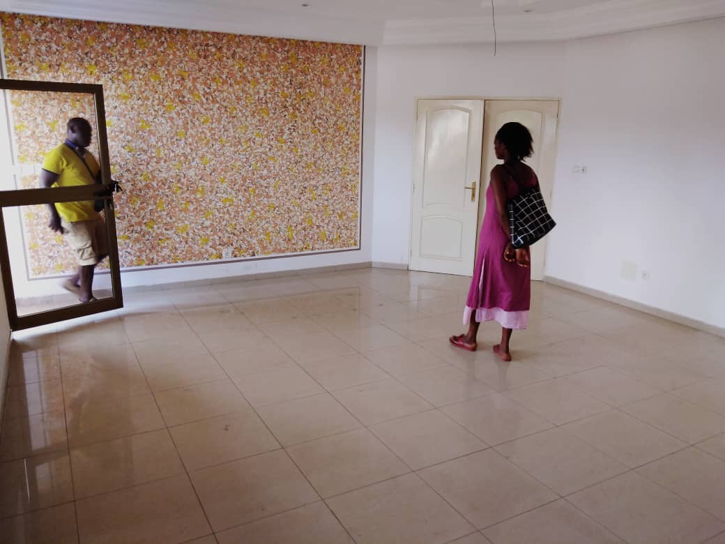 N° 4903 :
                            Appartement à louer , Adidogome, Lome, Togo : 250 000 XOF/mois