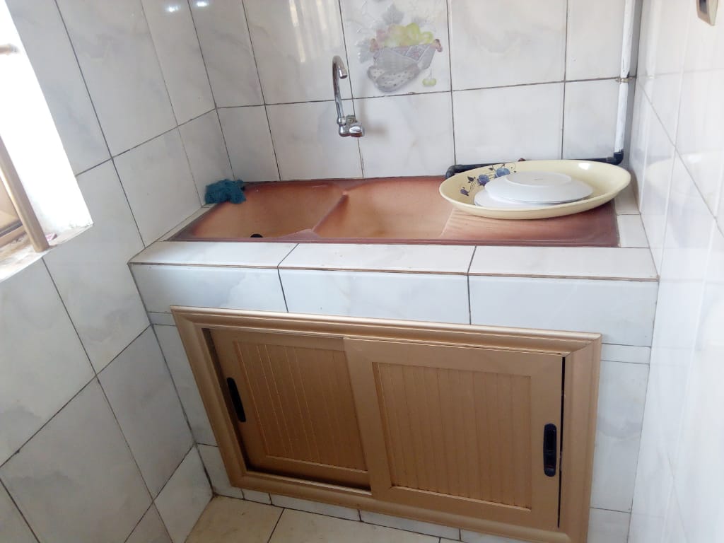 N° 4917 :
                            Appartement meublé à louer , Ave maria , Lome, Togo : 350 000 XOF/mois