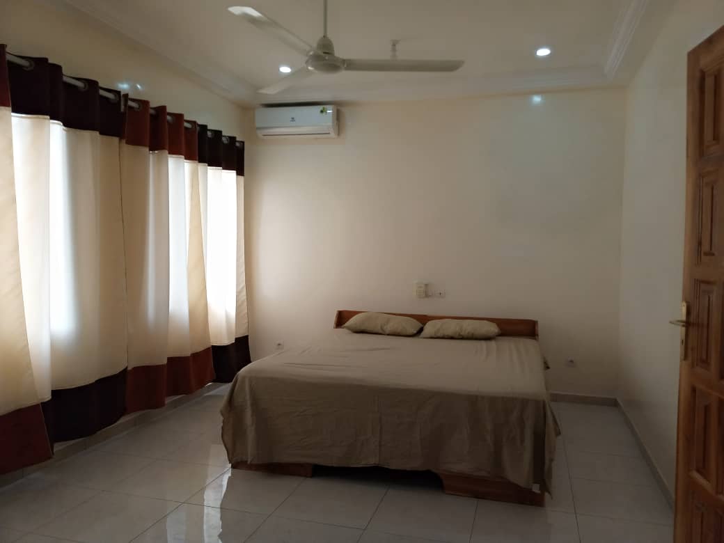 N° 4909 :
                            Appartement meublé à louer , Wognome, Lome, Togo : 300 000 XOF/mois