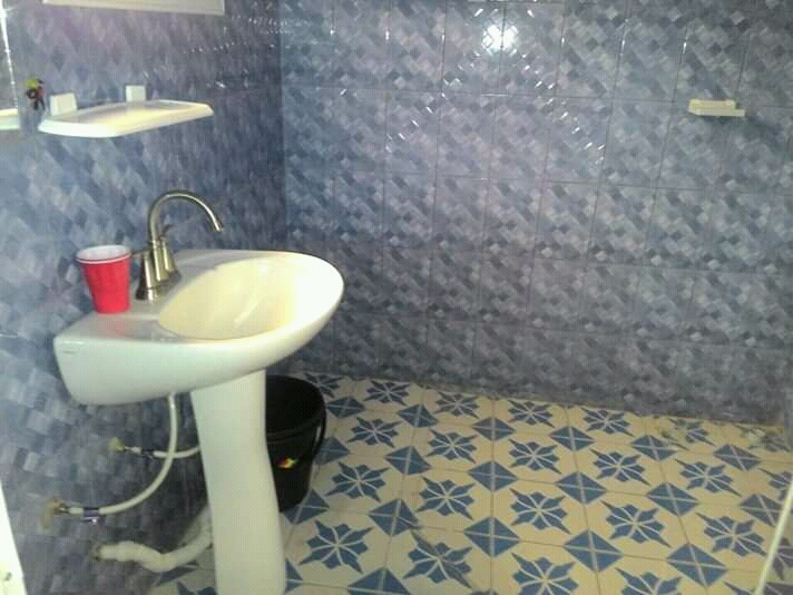 N° 4923 :
                            Villa meublée à louer ,  entreprise de l'union , Lome, Togo : 400 000 XOF/mois