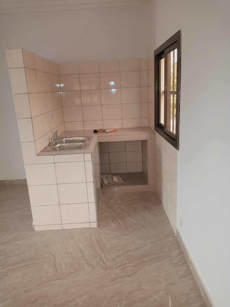 N° 4922 :
                            Chambre salon à louer , Agoe vakpossito, Lome, Togo : 40 000 XOF/mois