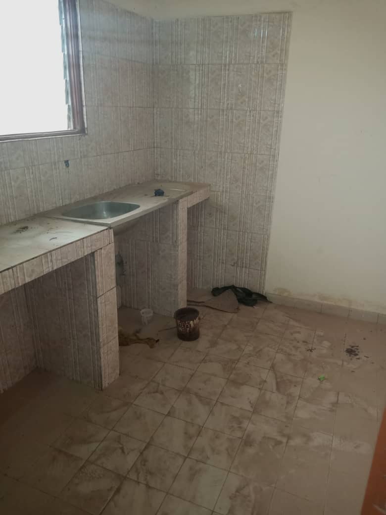 N° 4921 :
                            Appartement à louer , Entreprise de l'union, Lome, Togo : 55 000 XOF/mois