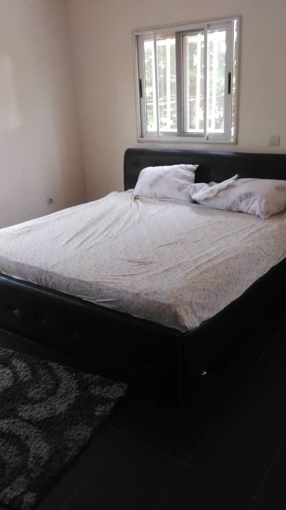 N° 4955 :
                            Appartement meublé à louer , Agbalepedo , Lome, Togo : 300 000 XOF/mois