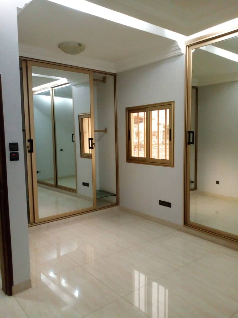 N° 4970 :
                            Villa à louer , Avenou, Lome, Togo : 800 000 XOF/mois