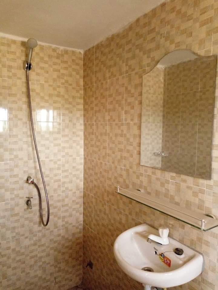 N° 4965 :
                            Appartement à louer , Agoe, Lome, Togo : 80 000 XOF/mois