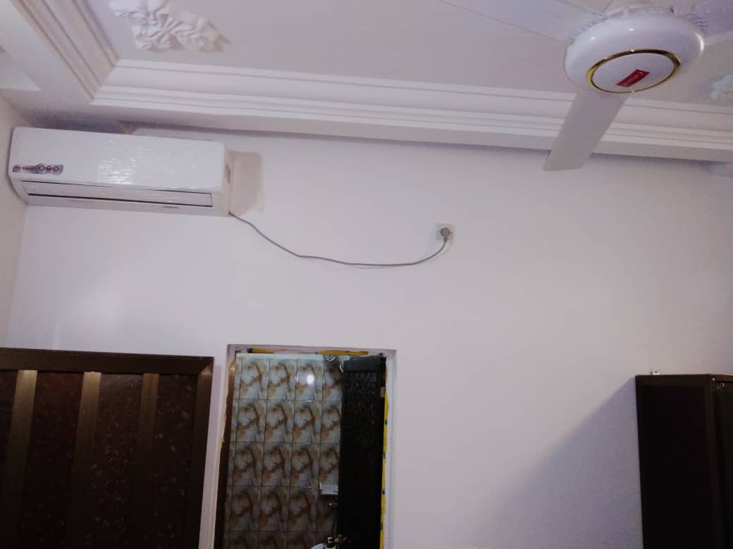 N° 4969 :
                            Studio meublé à louer , Tokoin, Lome, Togo : 120 000 XOF/mois