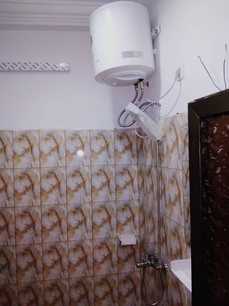 N° 4969 :
                            Studio meublé à louer , Tokoin, Lome, Togo : 120 000 XOF/mois