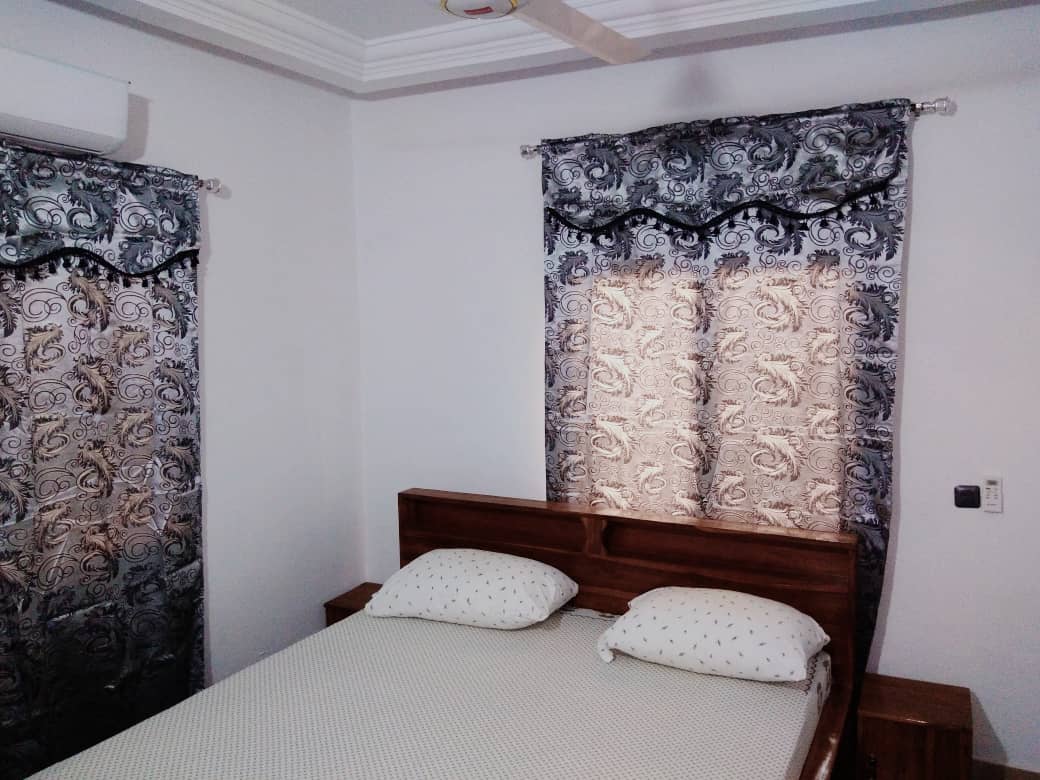 N° 4968 :
                            Appartement meublé à louer , Tokoin, Lome, Togo : 350 000 XOF/mois