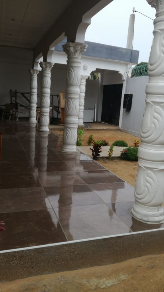 N° 4972 :
                            Villa meublée à louer ,  kpogan, Lome, Togo : 400 000 XOF/mois