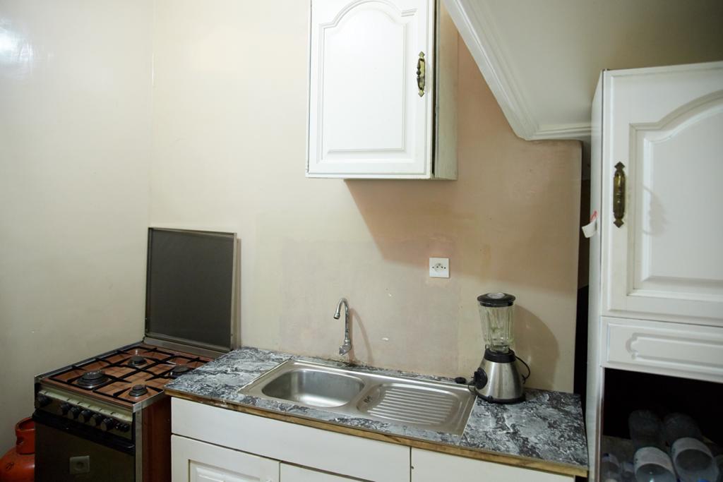 N° 4979 :
                            Studio meublé à louer , Adidogome, Lome, Togo : 150 000 XOF/mois