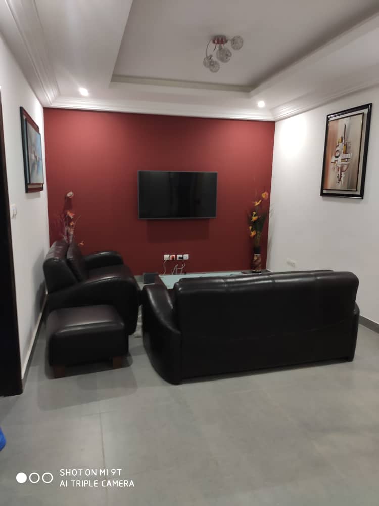 N° 4981 :
                            Appartement meublé à louer , Awatame, Lomé, Togo : 500 000 XOF/mois
