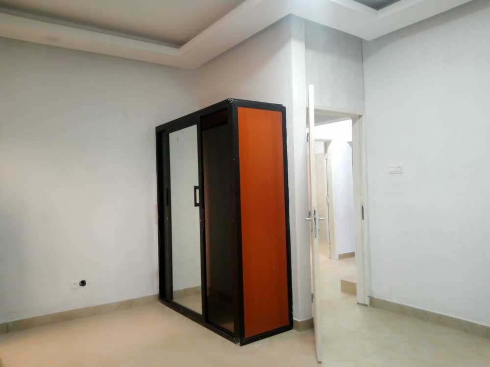 N° 4982 :
                            Appartement à louer , Agoe, Lome, Togo : 90 000 XOF/mois