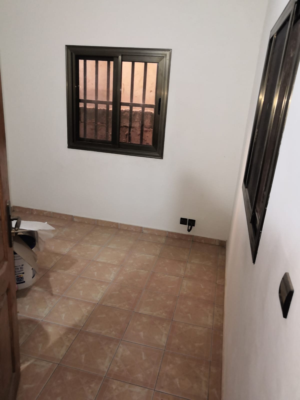 N° 4986 :
                            Villa à louer , Agoe, Lome, Togo : 200 000 XOF/mois