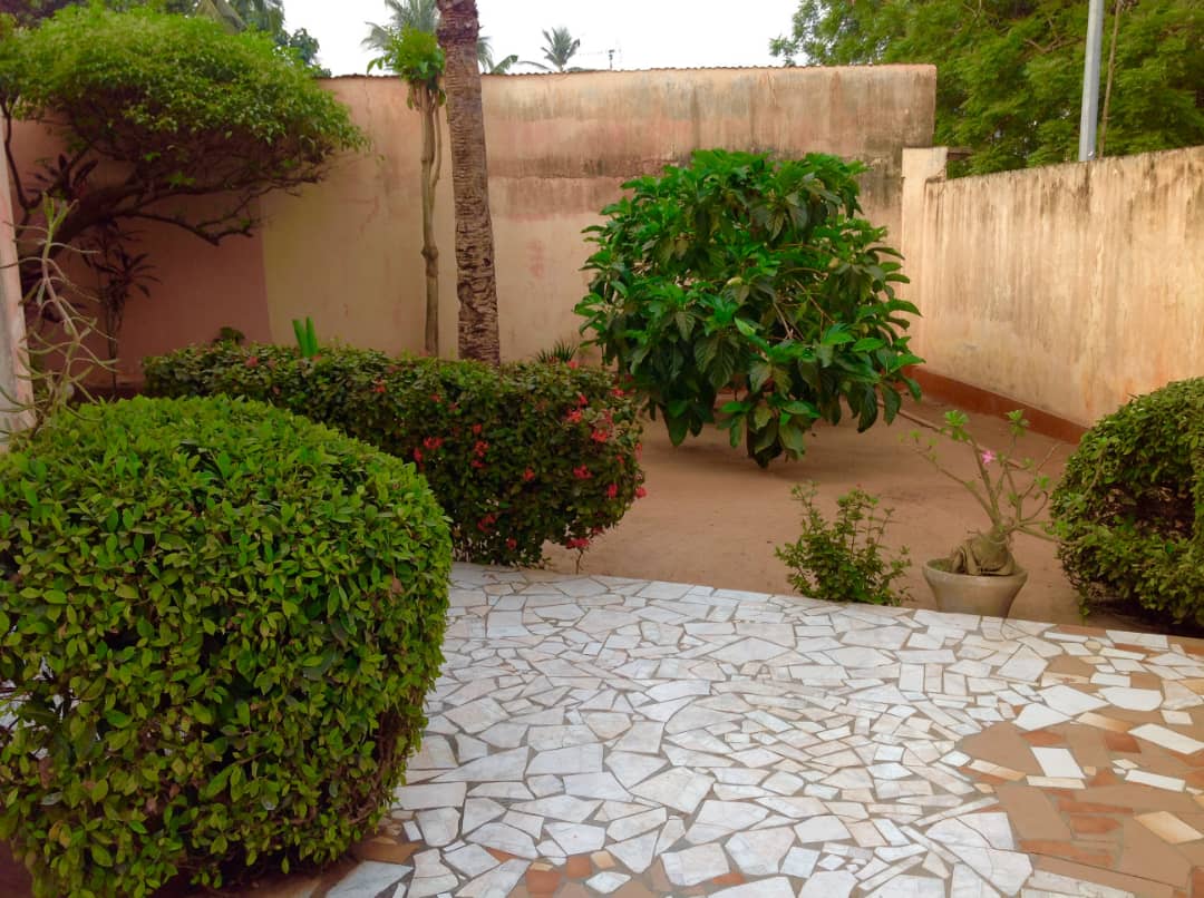 N° 4987 :
                            Villa à vendre , Adidogome, Lome, Togo : 85 000  000 XOF/vie