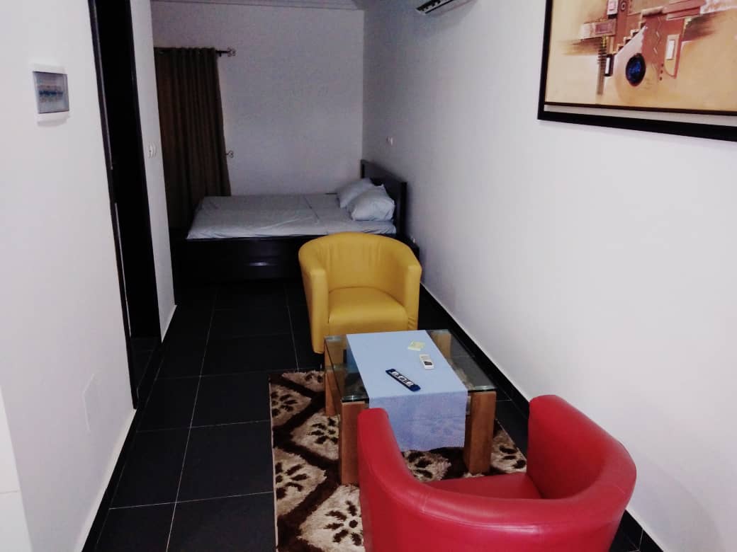 N° 4984 :
                            Studio meublé à louer , Adidogome, Lomé, Togo : 220 000 XOF/mois