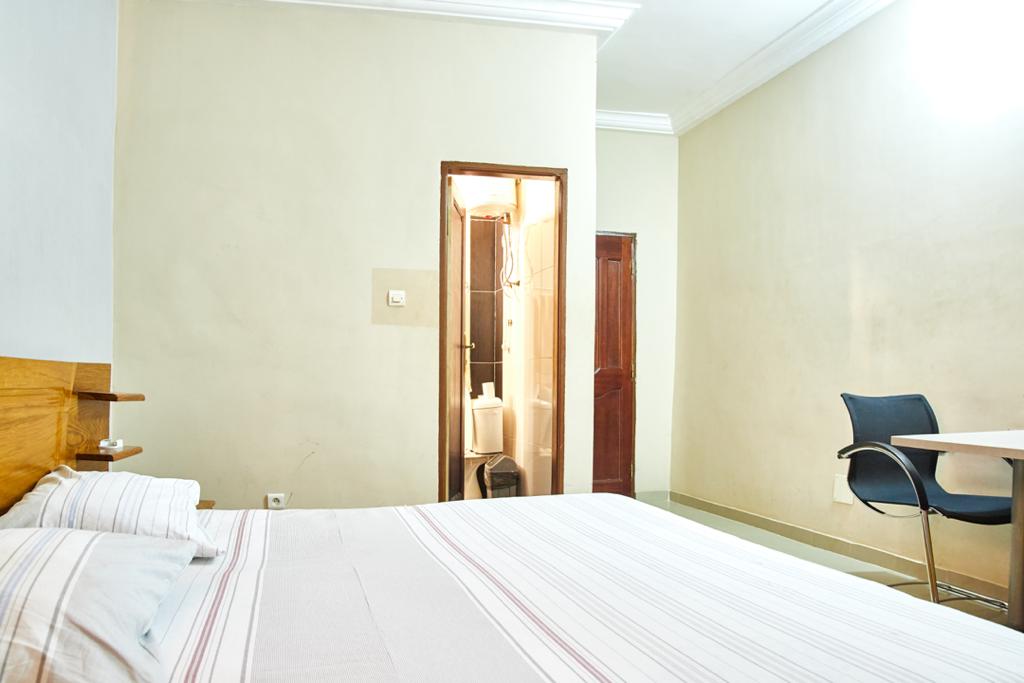 N° 4989 :
                            Appartement meublé à louer , Adidogome , Lomé, Togo : 220 000 XOF/mois