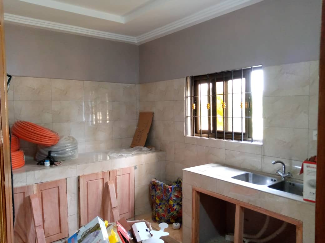 N° 4998 :
                            Appartement à louer , Agoe, Lome, Togo : 120 000 XOF/mois