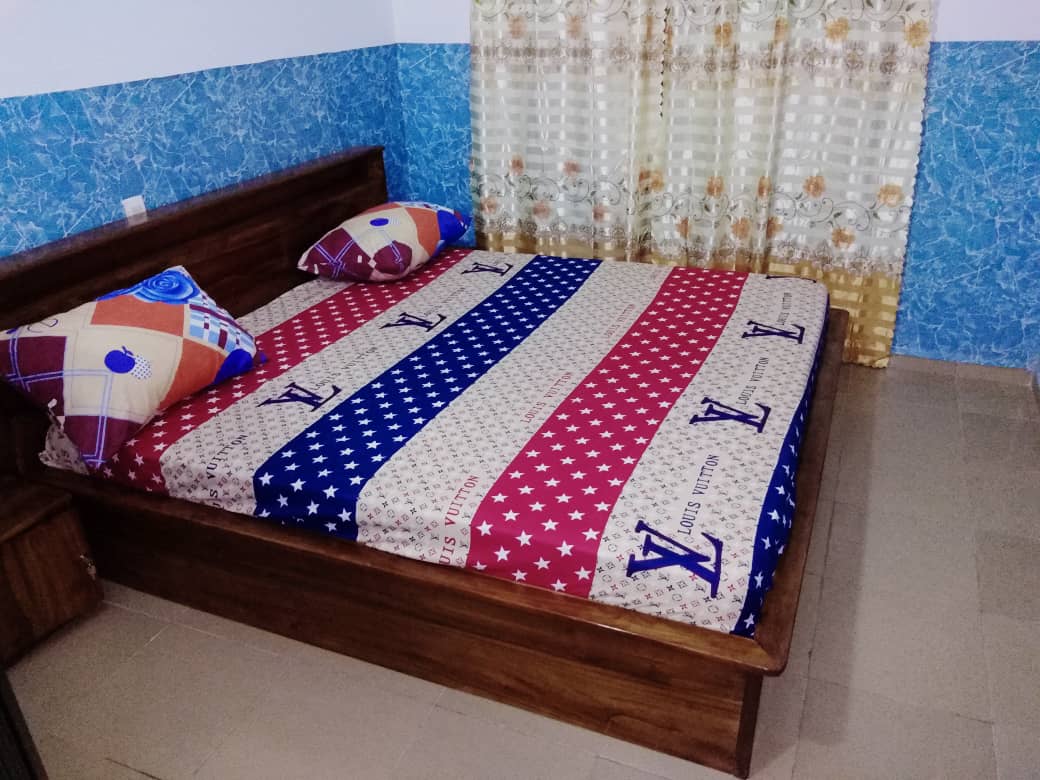 N° 5007 :
                            Appartement meublé à louer , Tokoin, Lome, Togo : 350 000 XOF/mois