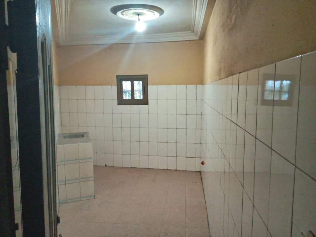 N° 5010 :
                            Villa à louer , Agoe, Lome, Togo : 130 000 XOF/mois