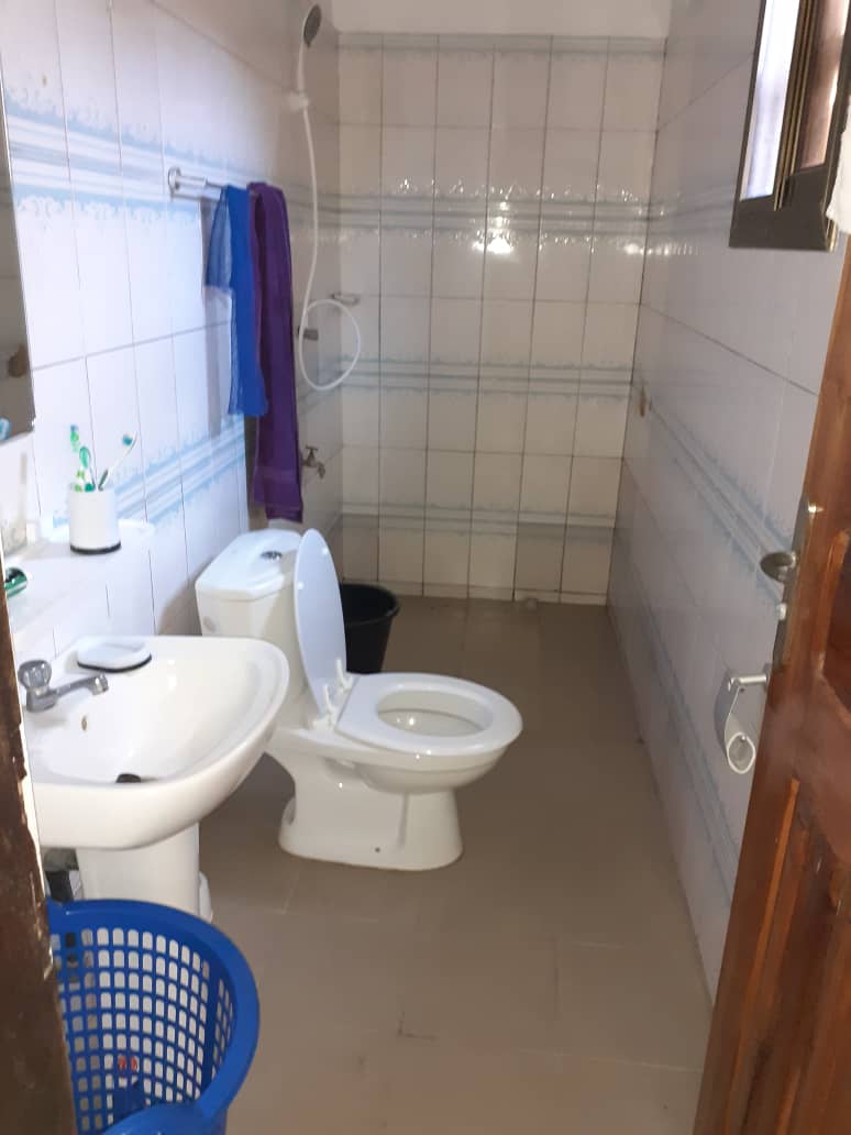 N° 5032 :
                            Chambre salon à louer , Djidjole, Lome, Togo : 60 000 XOF/mois