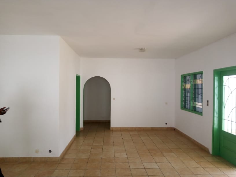 N° 5052 :
                            Chambre à louer , Avepozo, Lome, Togo : 150 000 XOF/mois