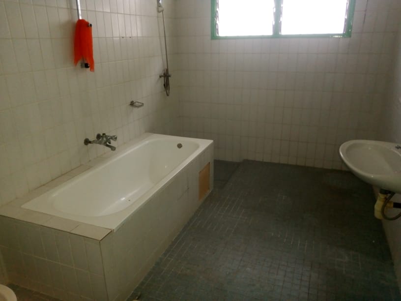 N° 5052 :
                            Chambre à louer , Avepozo, Lome, Togo : 150 000 XOF/mois