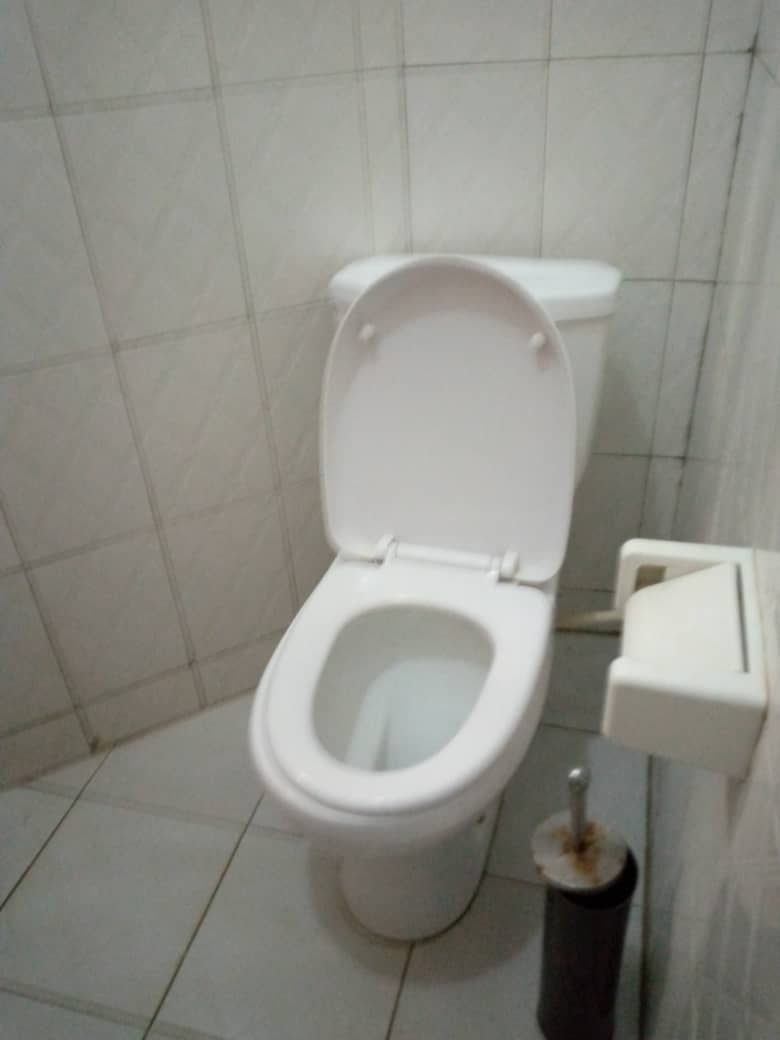 N° 5029 :
                            Appartement meublé à louer , Agoe, Lome, Togo : 150 000 XOF/mois