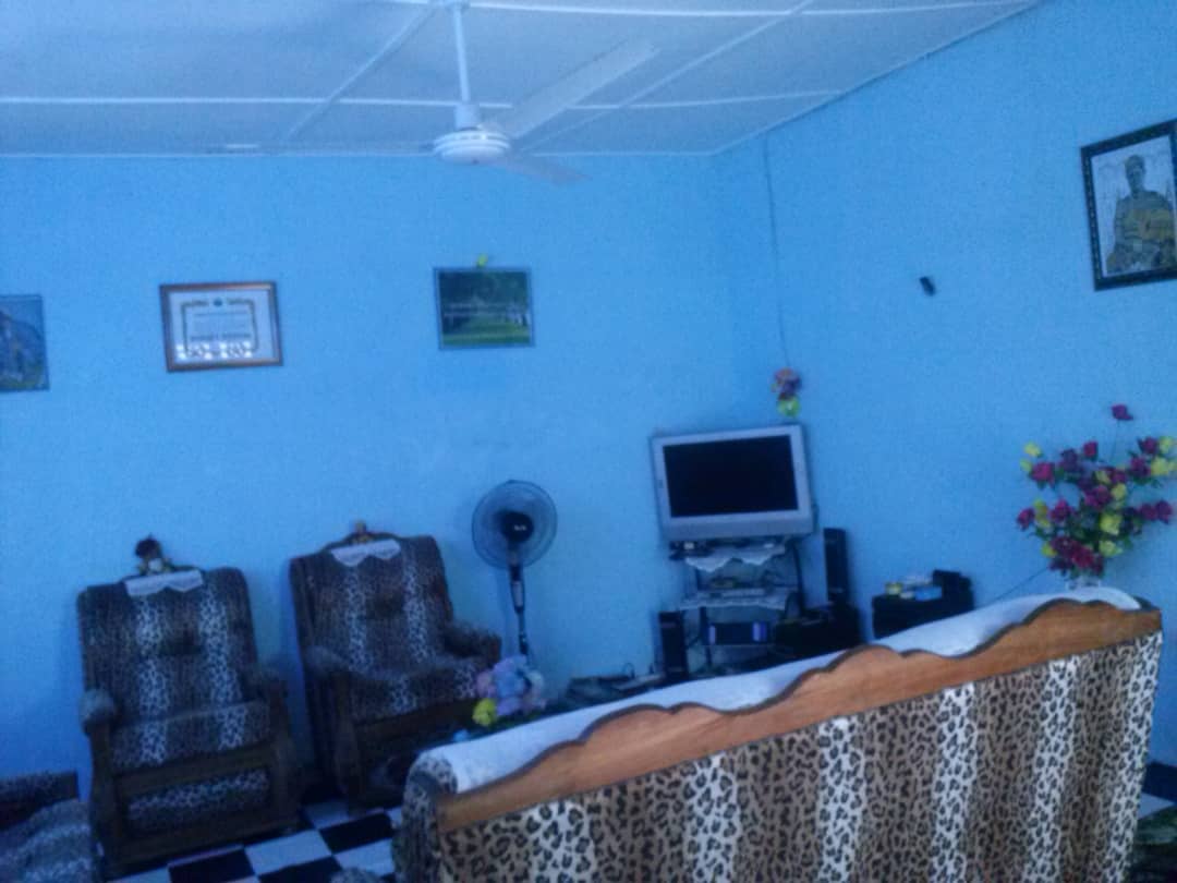 N° 5047 :
                            Villa à vendre , Dague, Lome, Togo : 15 000  000 XOF/vie