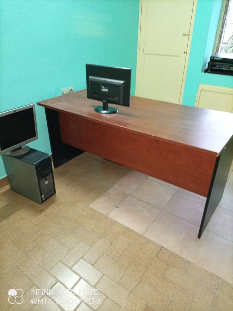 N° 5040 :
                            Bureau à louer , Noukafou , Lome, Togo : 100 000 XOF/mois