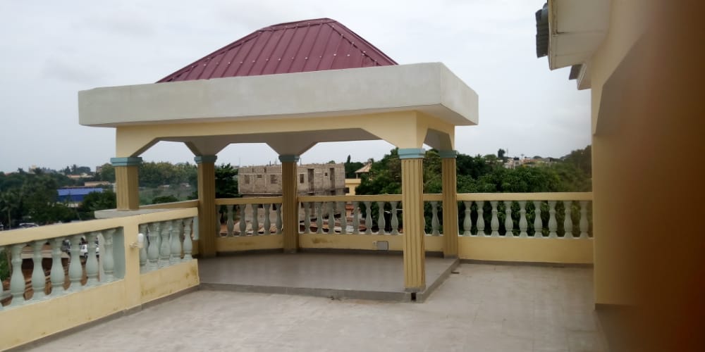N° 5054 :
                            Villa à louer , Sito aeroport  , Lome, Togo : 300 000 XOF/mois
