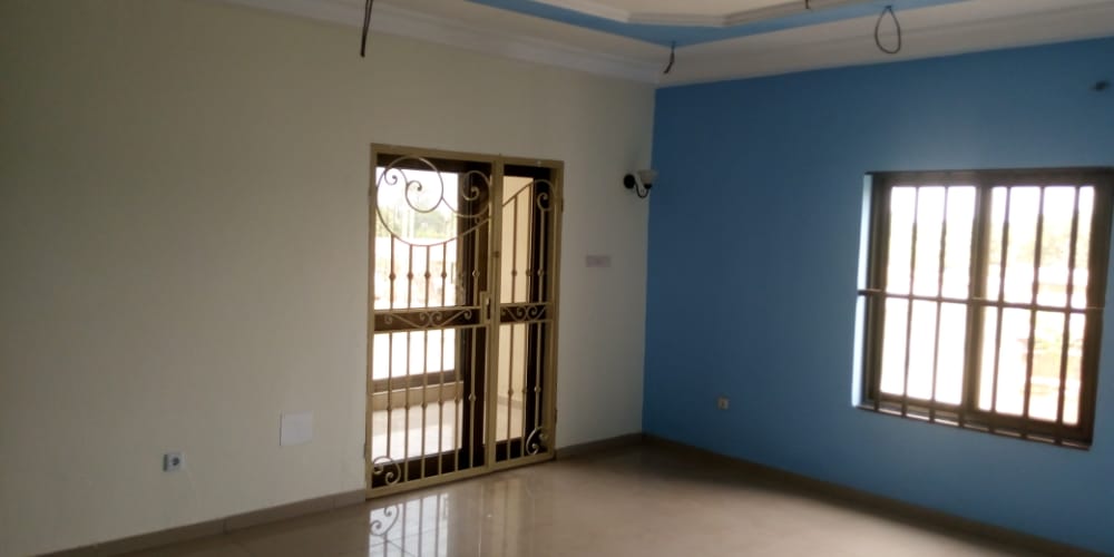 N° 5054 :
                            Villa à louer , Sito aeroport  , Lome, Togo : 300 000 XOF/mois