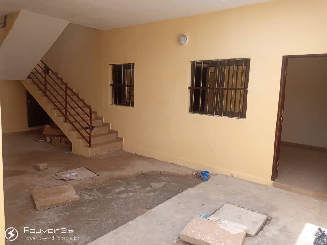 N° 5057 :
                            Chambre salon à louer , Agoe, Lome, Togo : 70 000 XOF/mois