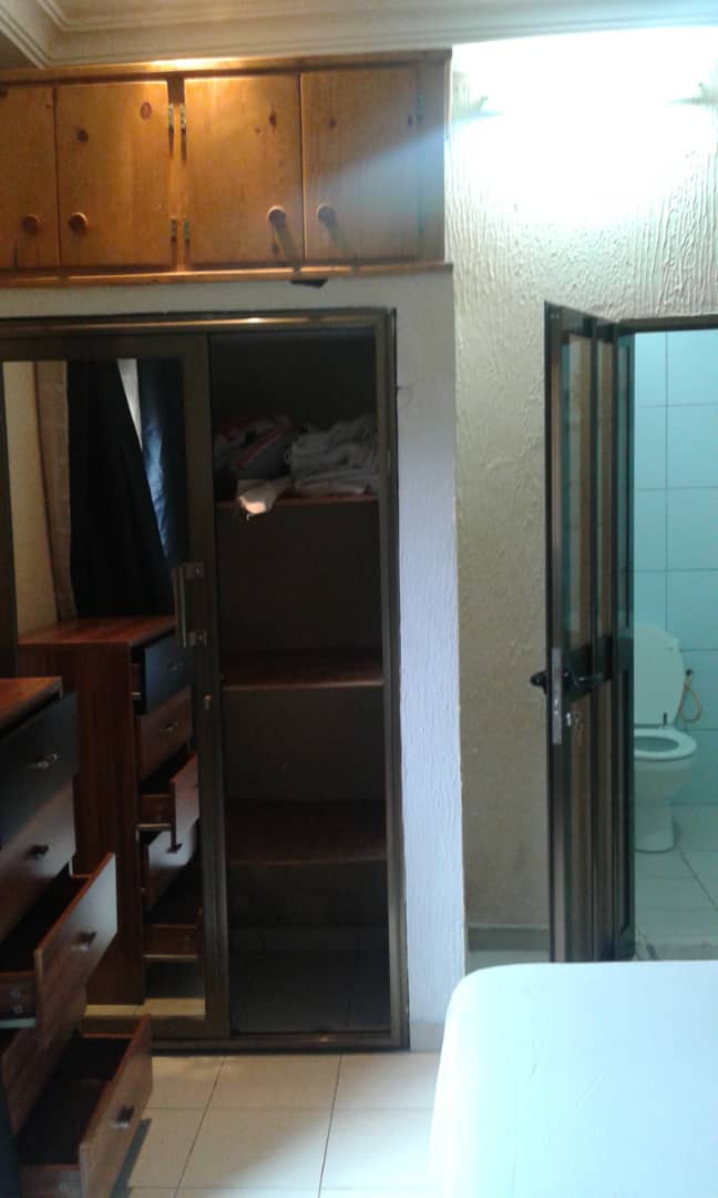 N° 5069 :
                            Villa meublée à louer , Totsi, Lome, Togo : 450 000 XOF/mois