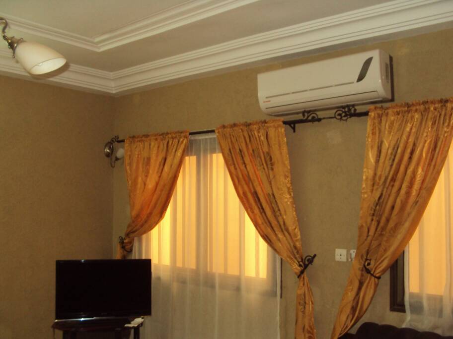 N° 5073 :
                            Villa meublée à louer , Kegue , Lome, Togo : 300 000 XOF/mois