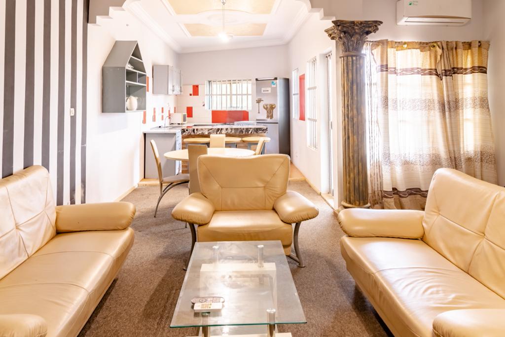 N° 5086 :
                            Appartement meublé à louer , Adidogome, Lomé, Togo : 350 000 XOF/mois
