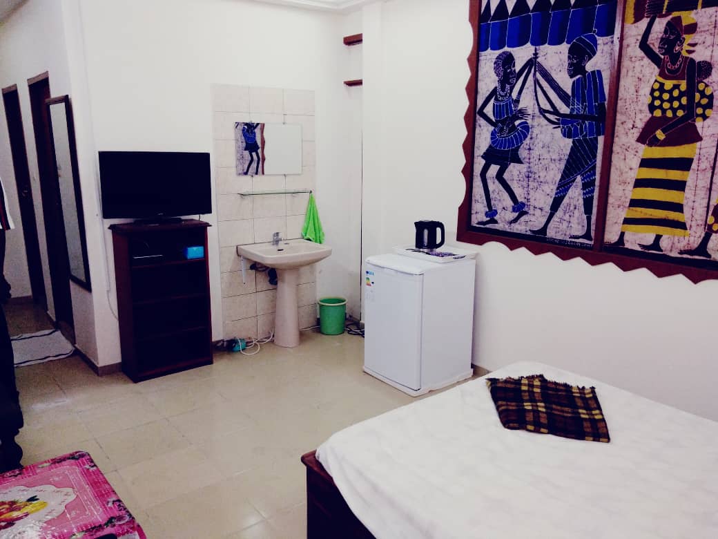 N° 5088 :
                            Studio meublé à louer , Assivito , Lome, Togo : 900 000 XOF/mois