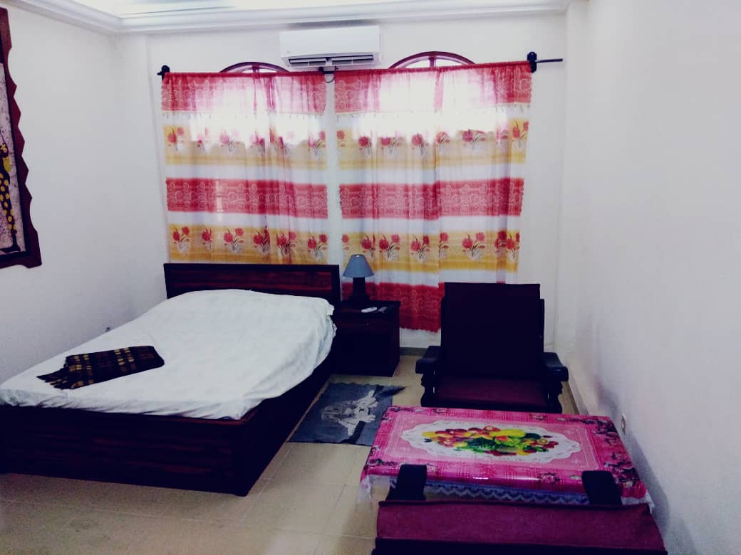 N° 5088 :
                            Studio meublé à louer , Assivito , Lome, Togo : 900 000 XOF/mois