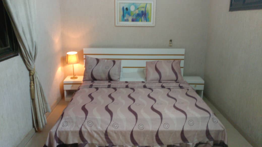 N° 5102 :
                            Appartement meublé à louer , Tokoin, Lome, Togo : 300 000 XOF/mois