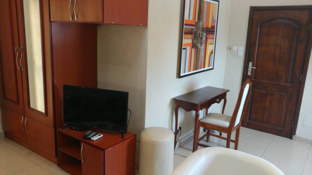 N° 5101 :
                            Studio meublé à louer ,  tokoin , Lome, Togo : 350 000 XOF/mois