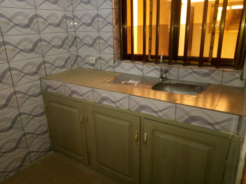 N° 5107 :
                            Chambre salon à louer , Akodessewa, Lome, Togo : 50 000 XOF/mois
