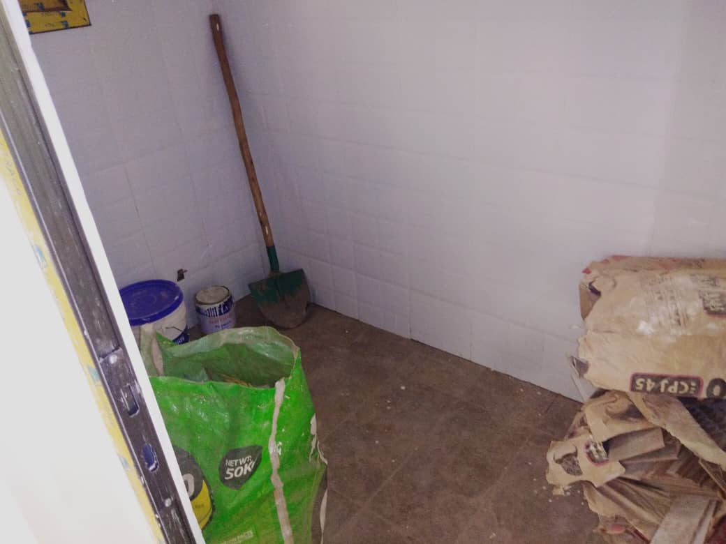 N° 5122 :
                            Chambre à louer , Zanguera, Lome, Togo : 15 000 XOF/mois