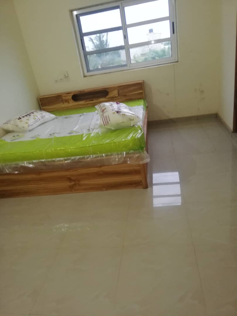 N° 5136 :
                            2 chambres salon à louer , Agoe legbassito anhonkpoe, Lome, Togo : 200 000 XOF/mois