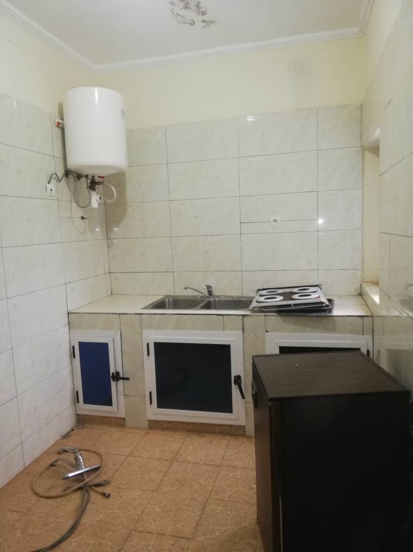 N° 5136 :
                            2 chambres salon à louer , Agoe legbassito anhonkpoe, Lome, Togo : 200 000 XOF/mois