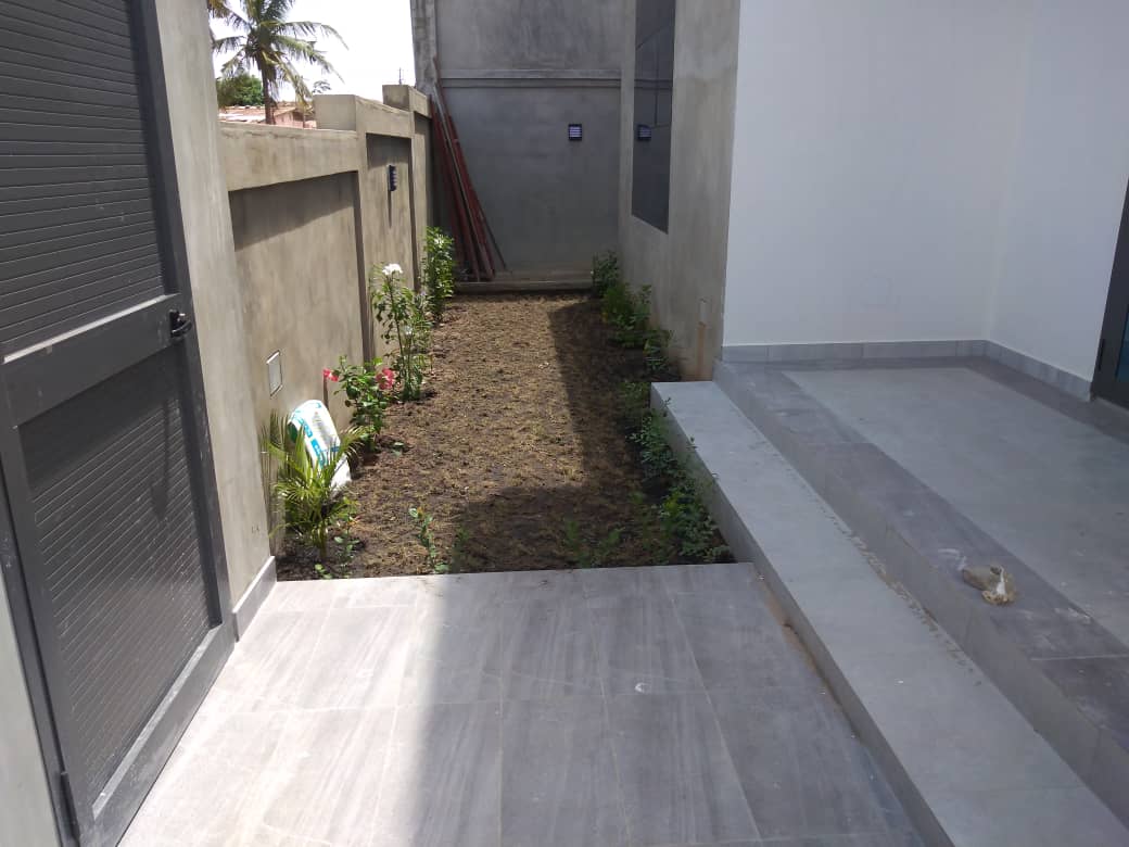 N° 5140 :
                            Villa à louer , Be kpota , Lome, Togo : 500 000 XOF/mois