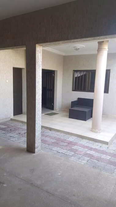 N° 5146 :
                            Villa meublée à louer , Avepozo , Lome, Togo : 400 000 XOF/mois