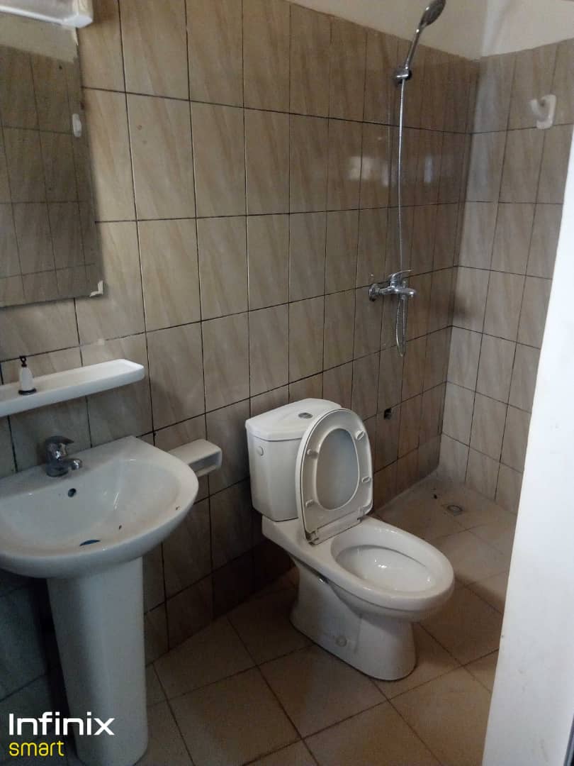N° 5148 :
                            Appartement meublé à louer , Hedranawoe , Lome, Togo : 250 000 XOF/mois