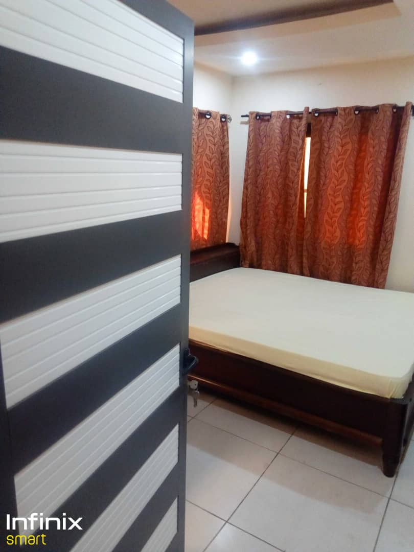 N° 5151 :
                            Appartement meublé à louer , Hedzranawoe, Lome, Togo : 350 000 XOF/mois
