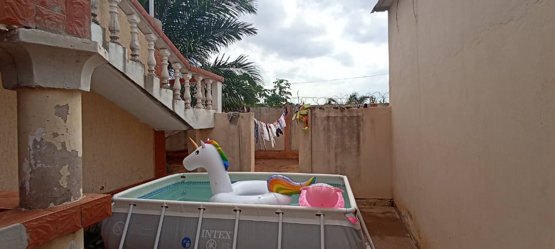 N° 5159 :
                            Villa à louer , Segbe,akato-deme, Lome, Togo : 140 000 XOF/mois